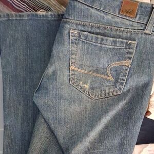 *Never Worn American Eagle Real Flare Jeans